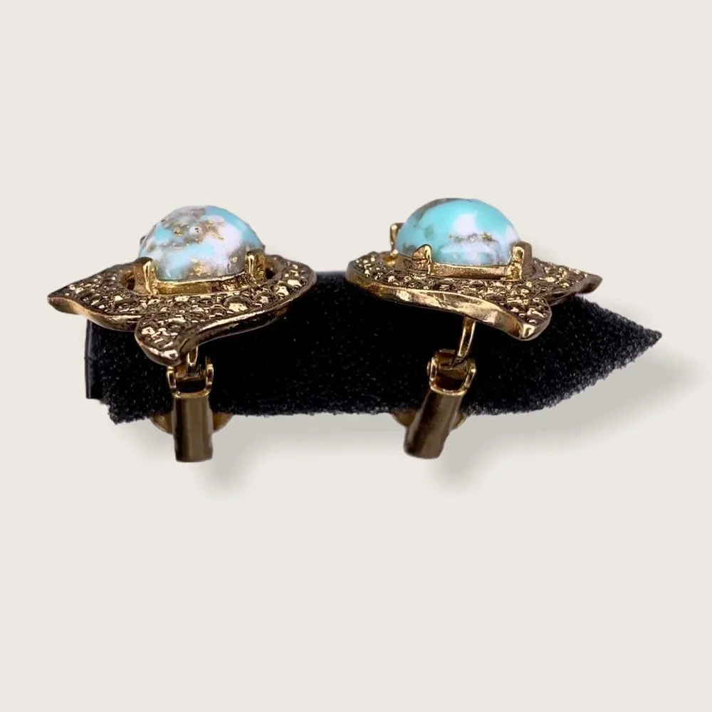 Vintage 60s Sarah Coventry Clip On Earrings